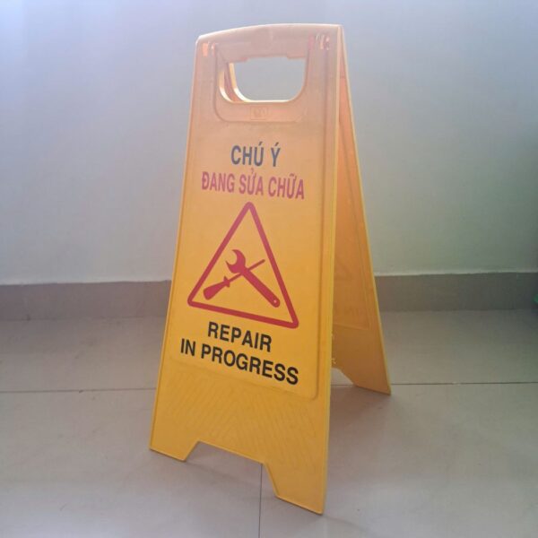 Bảng cảnh báo chữ A nhựa PE dạng gấp gọn nhiều mẫu