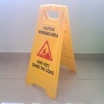 Bảng cảnh báo chữ A nhựa PE dạng gấp gọn nhiều mẫu 6
