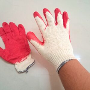 Găng tay len phủ sơn đỏ lòng bàn tay bám dính